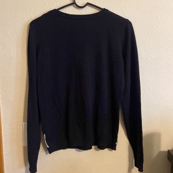 Jay Jays bunny Vneck sweater size medium - Picture 4 of 4